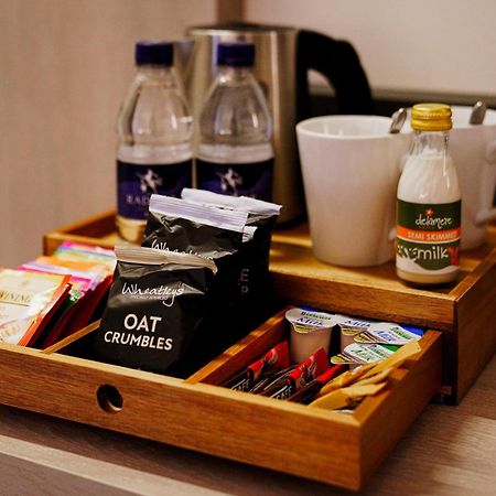 Southgate Hotel London East Barnet Екстер'єр фото