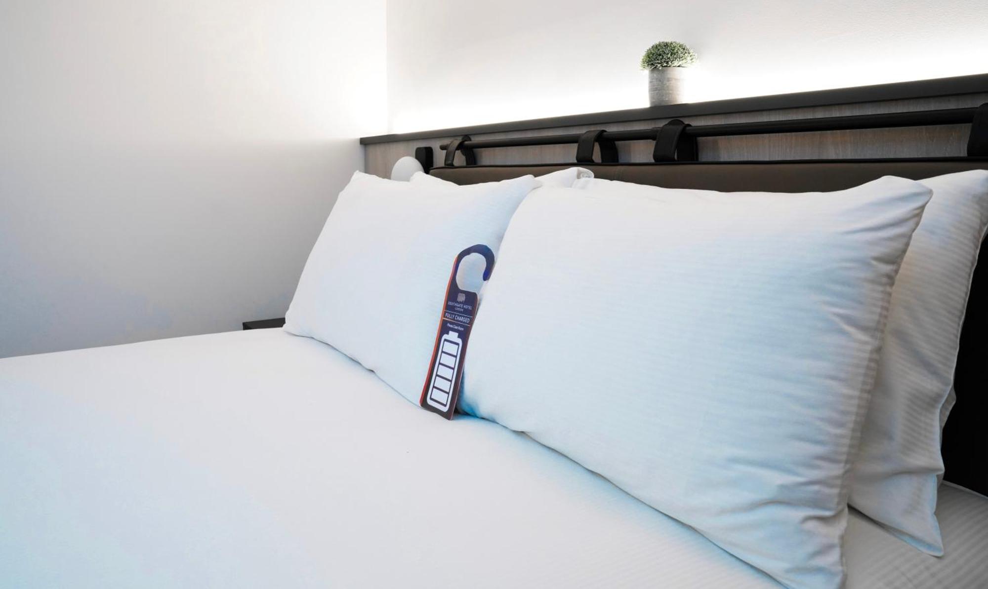 Southgate Hotel London East Barnet Екстер'єр фото